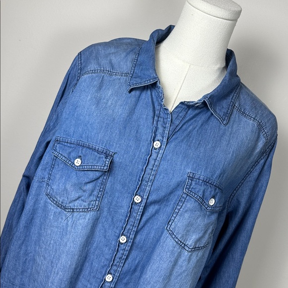 Torrid Womens Lightweight Chambray Coastal Cowgirl Western Button Up Shirt 1X - Picture 2 of 8